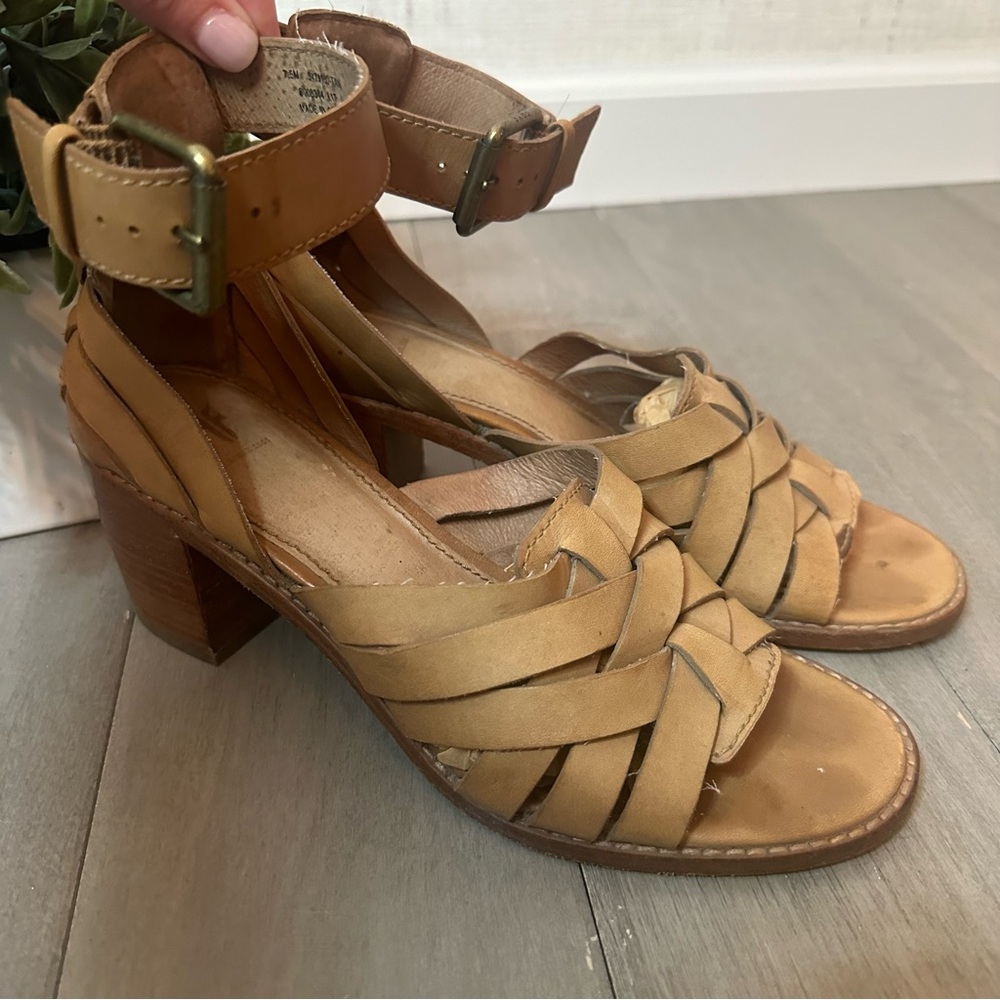 Frye Bianca Huarache Sandals Tan Women’s 7.5 - Picture 7 of 14